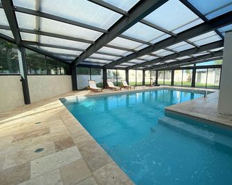 Obainsoleil - Bourg-Saint-Andéol - Pool