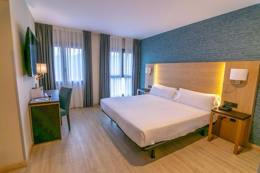 Hotel Zentral Ramiro I Oviedo - אוביידו - חדר שינה