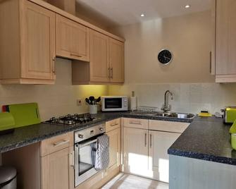 The Honeypot - Cornish Apartment close to Eden Project & beaches - Par - Kitchen