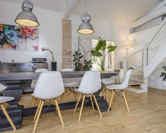 Gobatto is a delightful southern French country house - Bouglon - Comedor