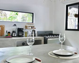 Aduana House - Cobano - Comedor