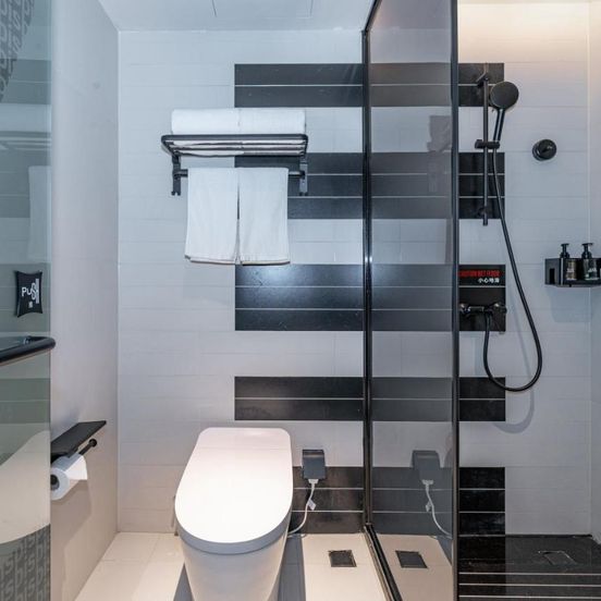 Ibis Styles Hotel - 260M from Guangji Street Subway Station image 1