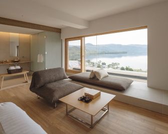 WE Hotel Toya, Dusit Collection - Toyako - Living room