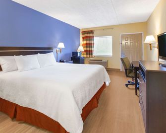 Days Inn by Wyndham Grantville Hershey North - Grantville - Schlafzimmer