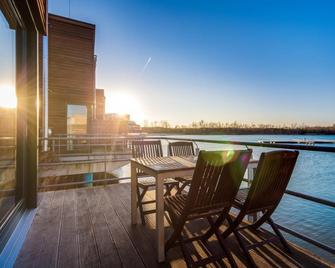 Lagovida - Das Ferienresort Am See - Großpösna - Balkon