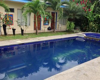 Hotel Bahia Azul - Uvita - Pool