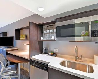 2 Conveniently Located Suites w/ Full Kitchen & Comfort Near Entertainment - Miramar - Küche