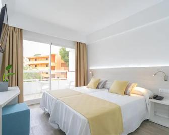 بيلفيو فيستانوفا - بالما نوفا - غرفة نوم