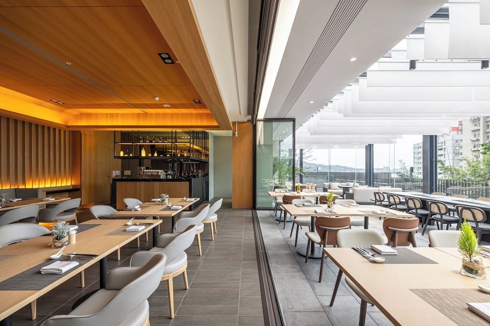 يون إيستايت هوتل