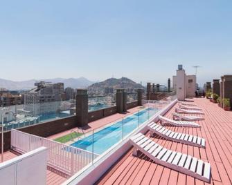 Apartamentos VR Suite - Santiago de Chile - Piscina