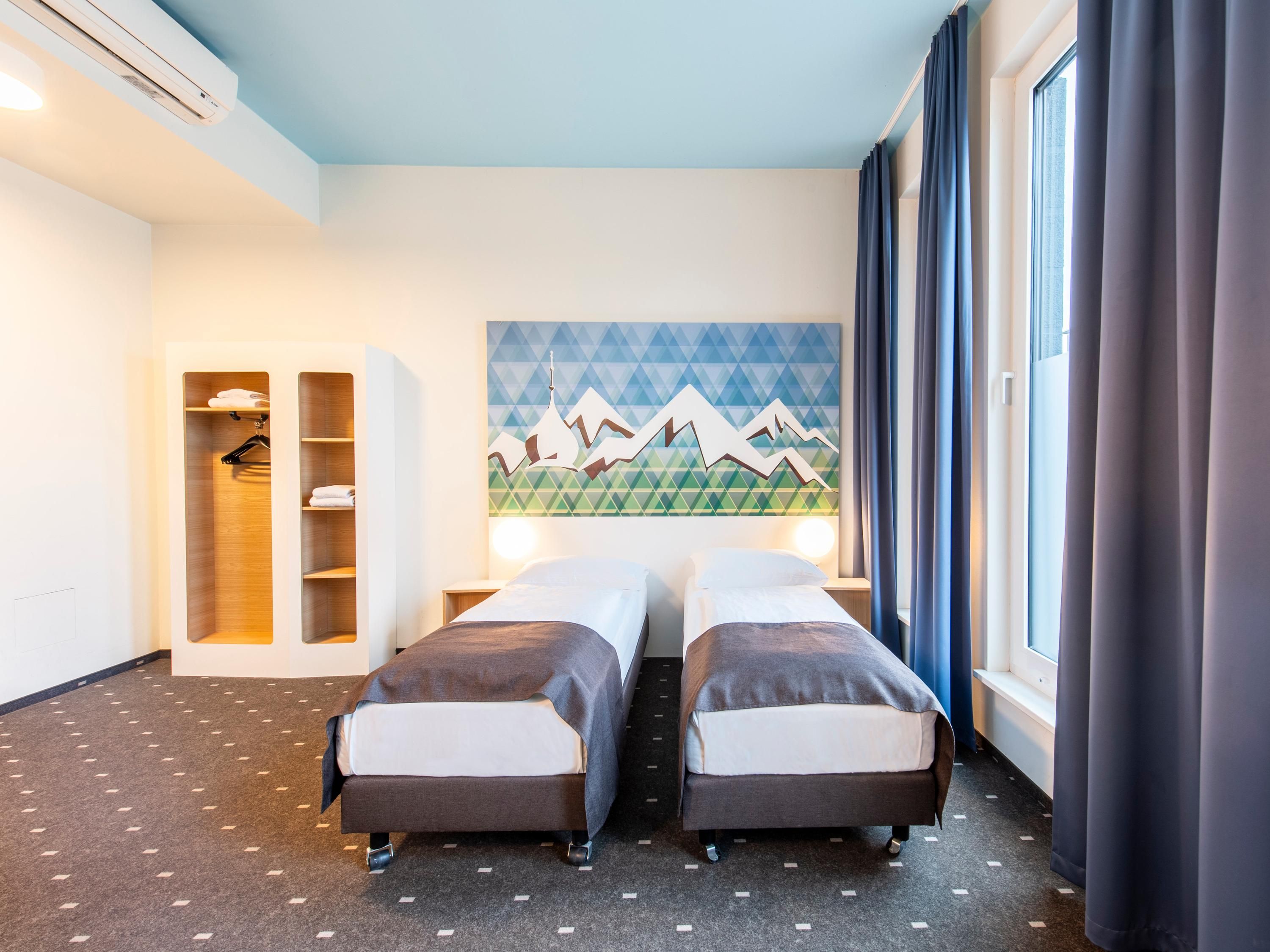 B&B Hotel Rosenheim - Розенгайм - Спальня