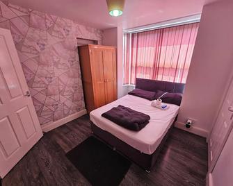 Available rooms at Buckingham road - Doncaster - Bedroom