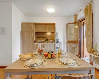 La Perla - Monte Isola - Dining room