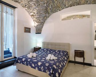 Inglese, borgo dei pescatori - Cervo - Bedroom