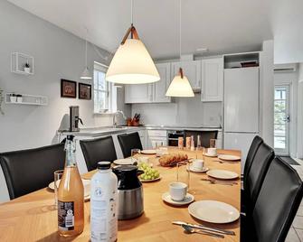Nice home in Gjern with WiFi - Gjern - Comedor