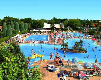 Holiday apartment in a beautiful holiday complex - Peschiera del Garda - Basen