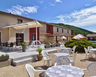 Hôtel Les Gabarres - Tour-de-Faure - Patio