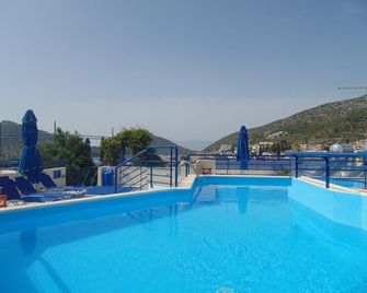 Heliotopos Apartments - Tolo - Pool