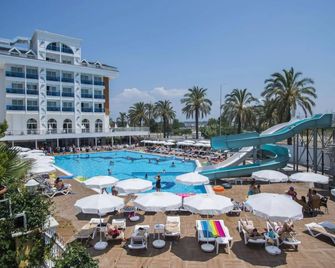 Palm World Resort & Spa Side - Side - Piscina