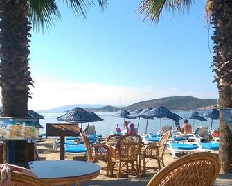 Nagi Beach Hotel - בודרום - חוף