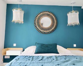 Chalet Alaric & Jacuzzi Ilot 1 Rang1! Vue Mer! 4rooms! Clim 10p 24h24 - Gruissan - Chambre