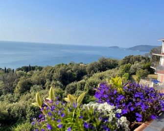 Un Sogno Nel Golfo Dei Poeti - Lerici - Outdoors view