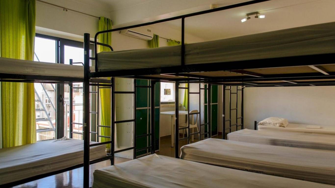 Hans Brinker Hostel Lisbon