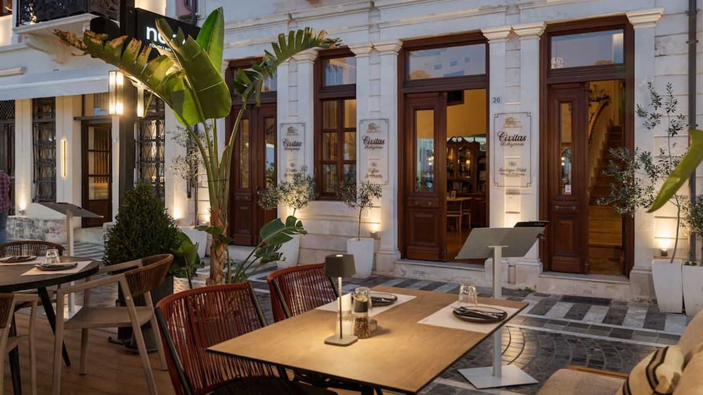 Civitas Suites Hotel