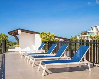 Modern 2BR With Stunning Oceanview- Heart of Las Terrenas - Las Terrenas - Balkon