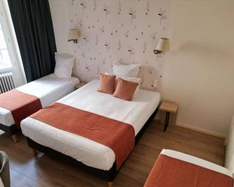 Hôtel les Platanes - Villeneuve-sur-Lot - Slaapkamer