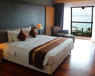 Batam View Beach Resort - Batam