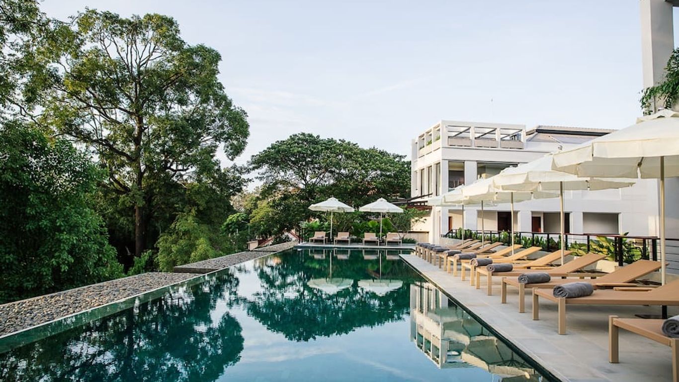 Treeline Urban Resort