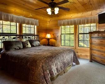 Away From it All by Jackson Mountain Homes - Gatlinburg - Slaapkamer