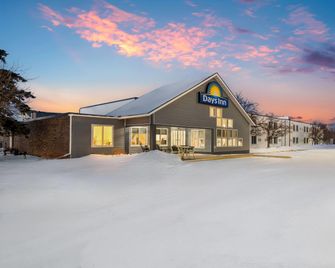 Days Inn by Wyndham International Falls - International Falls - Bâtiment