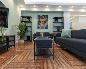 House with spectacular views of Civitavecchia harbor - Civitavecchia - Sala de estar