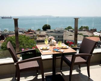 Ferman Hotel Old City -Special Category - Istanbul - Balcony