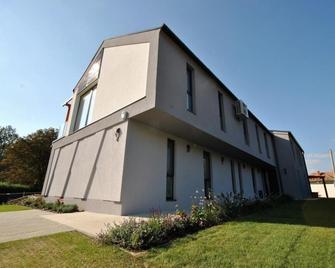 A Mi Házunk - Gyenesdiás - Edificio