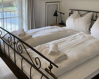 Hofgut Bockelkathen Apartment 3 - Lüdersburg - Bedroom