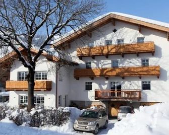 Pension Rosenhof - Brixen im Thale - Edifício