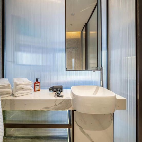 Time One International Apartment (Shenzhen Futian Chegongmiao Branch) image 1