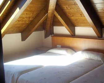 Hostal Pernalle - Taull - Habitación