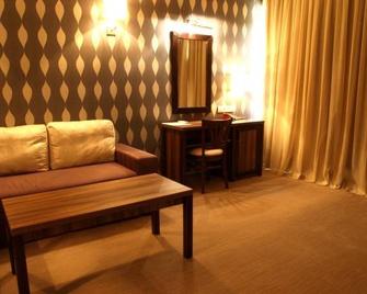 Bononia Hotel - Widin - Wohnzimmer