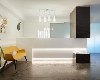 Hotel Asterix - Bolzano - Recepción