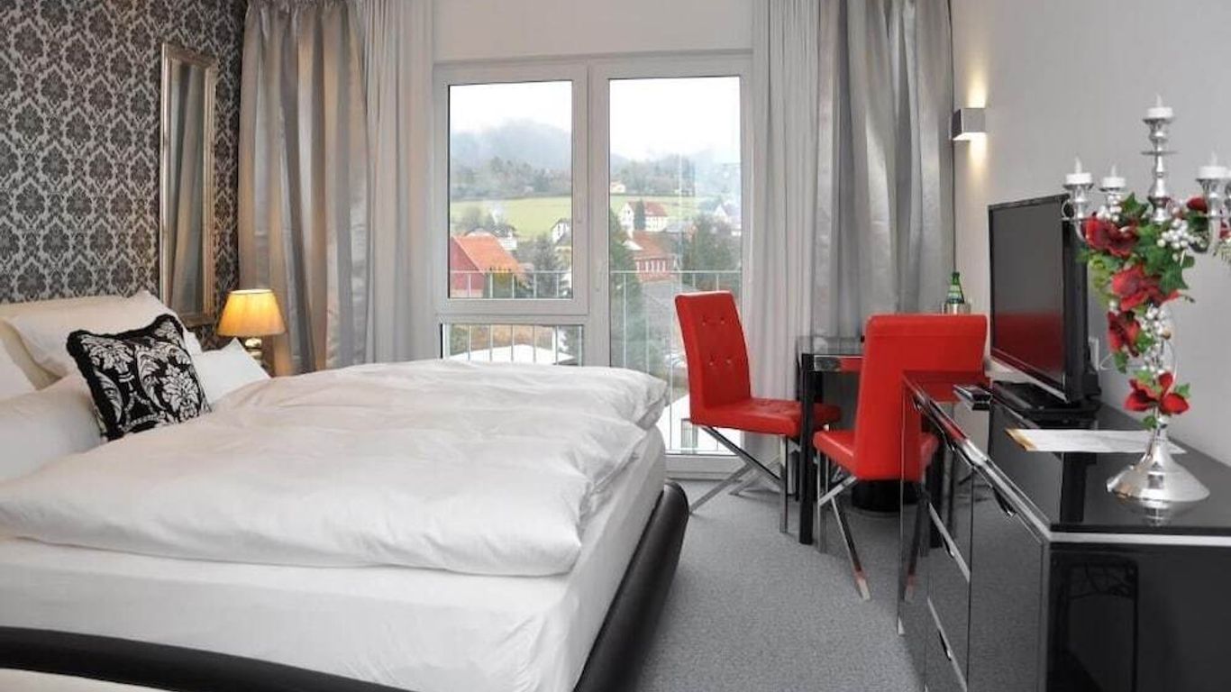 هوتل فيلا كاساميا - للبالغين فقط