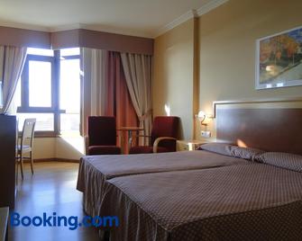 Hotel Restaurante Costa Verde - Oya - Habitación