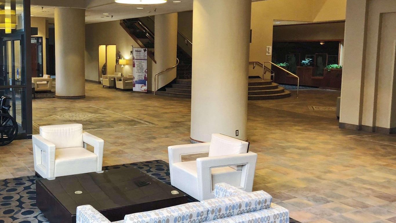 Radisson Hotel Bismarck