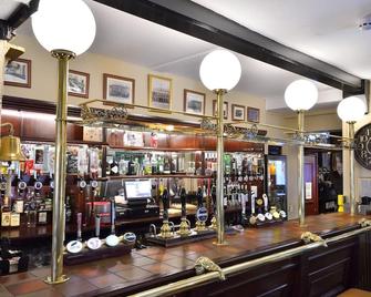 The George Hotel - Crewkerne - Bar