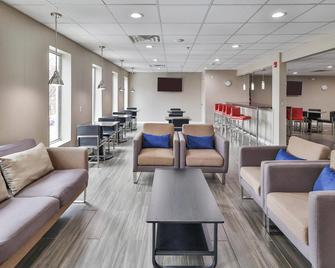 The Penn Stroud, Stroudsburg - Poconos, Ascend Hotel Collection - Stroudsburg - Lounge