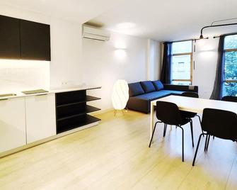 Moderno Apartamento en Terrassa Centro - Terrassa - Dining room