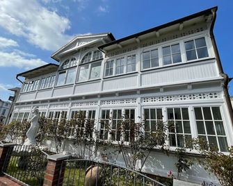 Villa Waldrose - Binz - Edificio